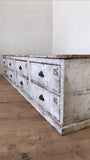 <transcy>Vintage chest of drawers</transcy>
